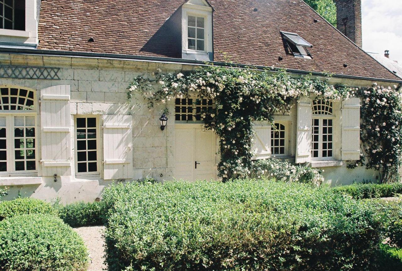 Le Pavillon De Vallet Bed and Breakfast Athée-sur-Cher Exteriör bild