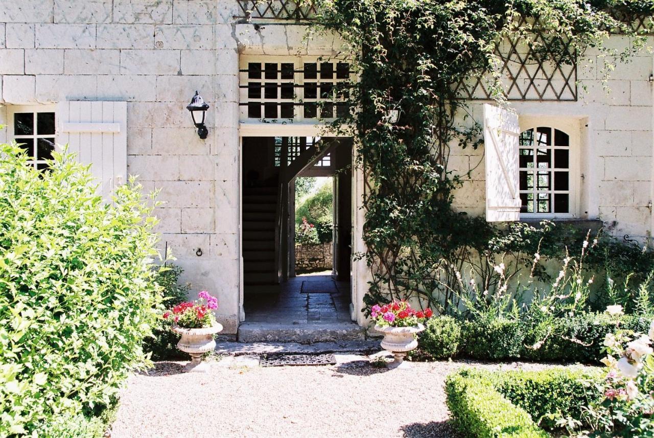 Le Pavillon De Vallet Bed and Breakfast Athée-sur-Cher Exteriör bild